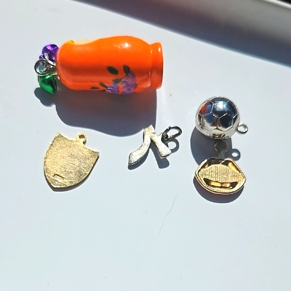 5 pc lot pendants assorted - Picture 9 of 9